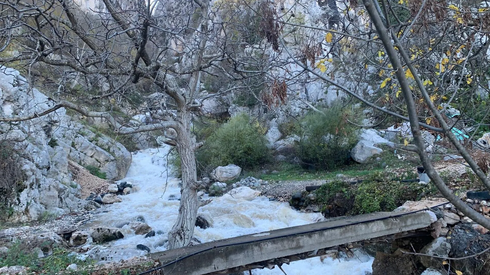 Bujtina Shpella E Plakes Cercan Librazhet Διαμέρισμα